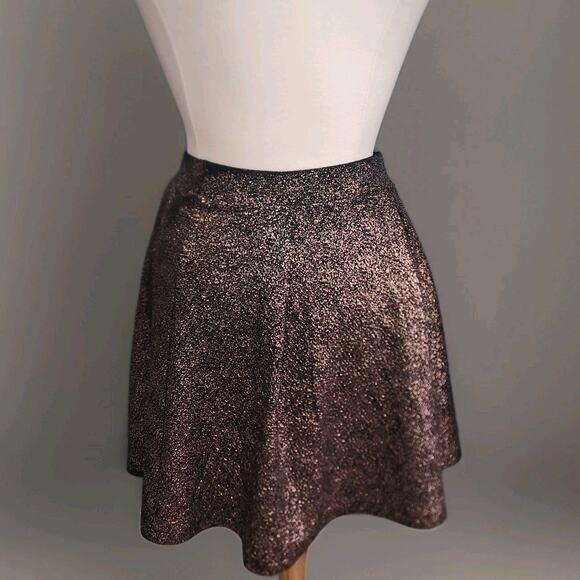 Torrid Metallic Gold Black Skater Mini Skirt Size 2X Pockets - Picture 2 of 10